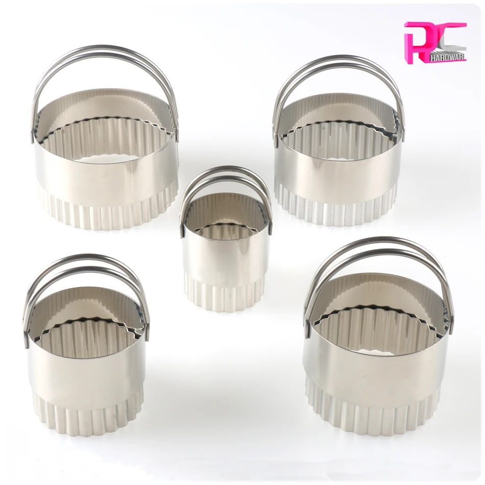 5 Piece Stainless Steel Fluted Edge Biscuit Cookie Cutters mold vegetable cutter mold
5 Piece Stainless Steel Fluted Edge Biscuit Cookie Cutters mold vegetable cutter mold