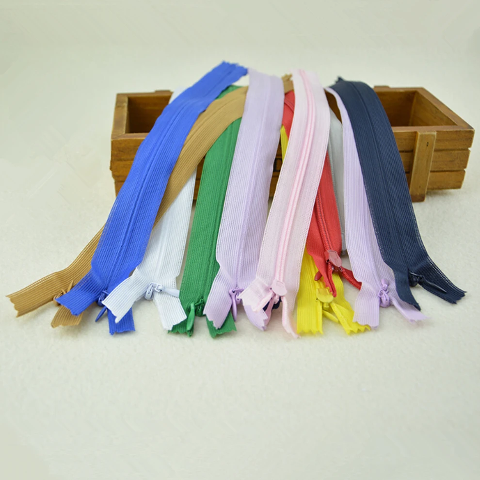 50pcs/lot Invisible zipper 35cm nylon zipper garment polyester color door zipper DIY clothing sewing supplies zipper
50pcs/lot Invisible zipper 35cm nylon zipper garment polyester color door zipper DIY clothing sewing supplies zipper