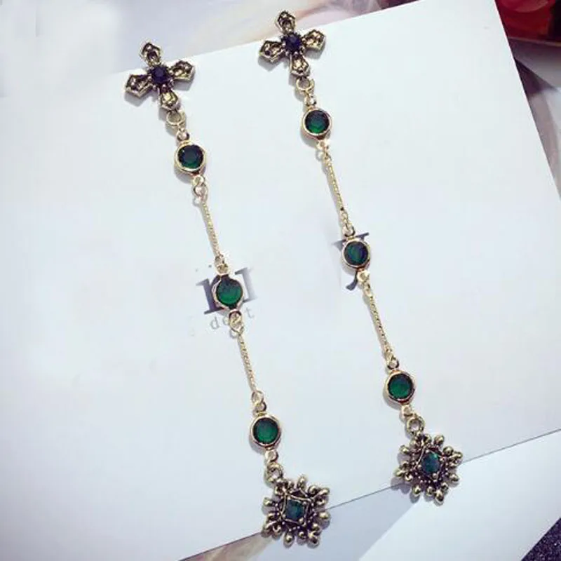 Charmcci Antique Gold Europe Long Cross Earring Green Rhinestone Drop Earring For Girls Party Korean Personality Tassel Earrings
Charmcci Antique Gold Europe Long Cross Earring Green Rhinestone Drop Earring For Girls Party Korean Personality Tassel Earrings
