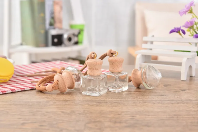 100pcs/lot Glass Perfume Empty Bottles Car Perfume Pendant Parfume Essence Oil with Wood Lid Pack Containers
100pcs/lot Glass Perfume Empty Bottles Car Perfume Pendant Parfume Essence Oil with Wood Lid Pack Containers