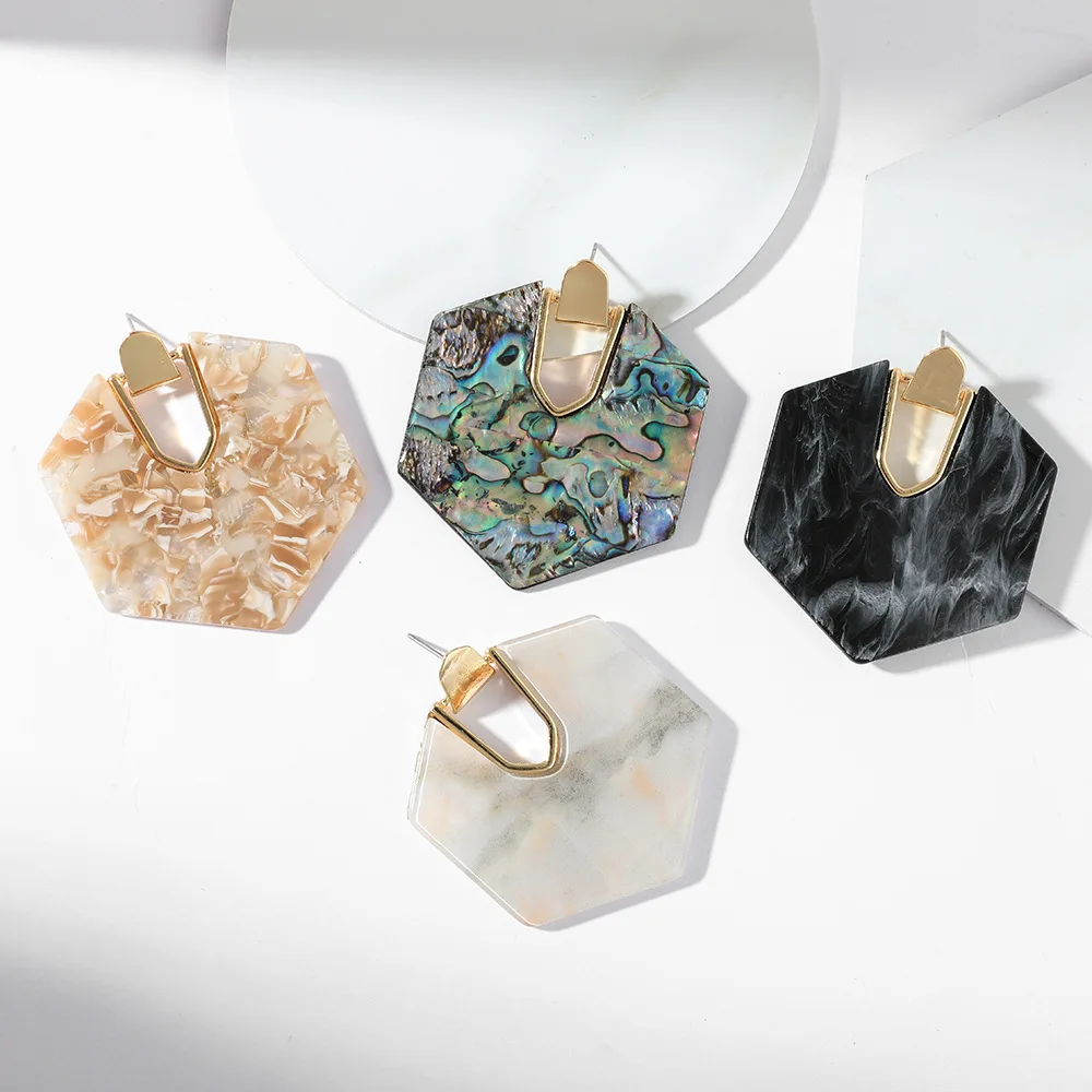 New Luxury Designer Earrings for Women Hexagonal Geometric Acrylic Plate Statement Earrings Fashion Jewelry Hollow Alloy Earings
New Luxury Designer Earrings for Women Hexagonal Geometric Acrylic Plate Statement Earrings Fashion Jewelry Hollow Alloy Earings