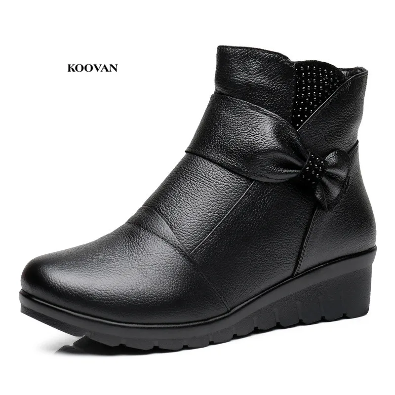 Koovan Mother's Boots Women's Winter Cotton Shoes Short Boots Female Middle-aged Cowhide Flat With Ankel Shoes Bows Warm Shoes
Koovan Mother's Boots Women's Winter Cotton Shoes Short Boots Female Middle-aged Cowhide Flat With Ankel Shoes Bows Warm Shoes