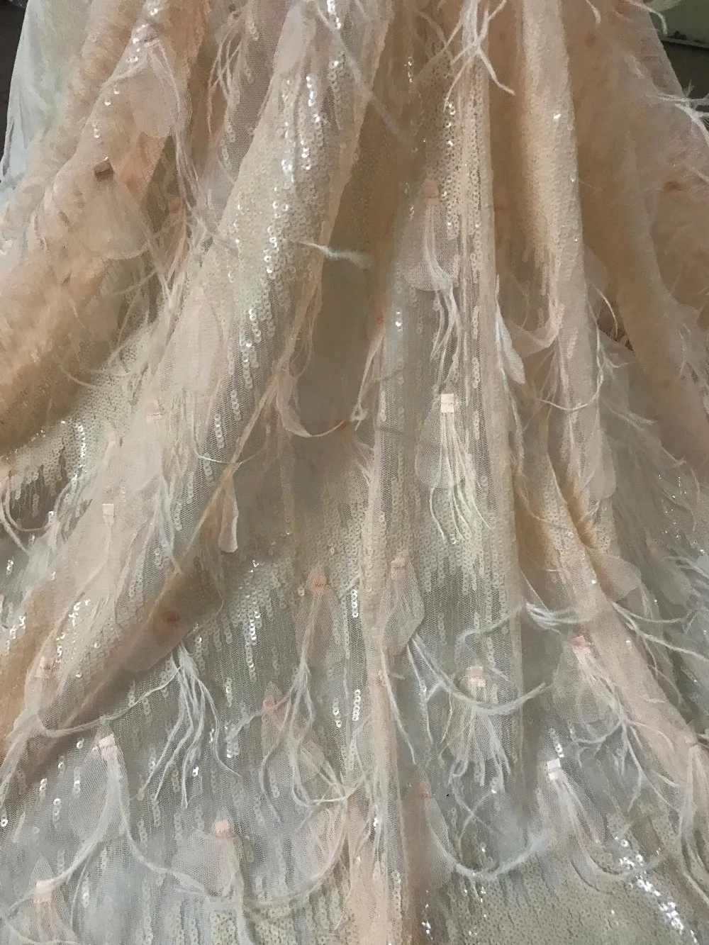 wholesale feather African net lace fabric (5yards/lot) SYJ-6643 french embroidery tulle lace fabric with sequins
wholesale feather African net lace fabric (5yards/lot) SYJ-6643 french embroidery tulle lace fabric with sequins
