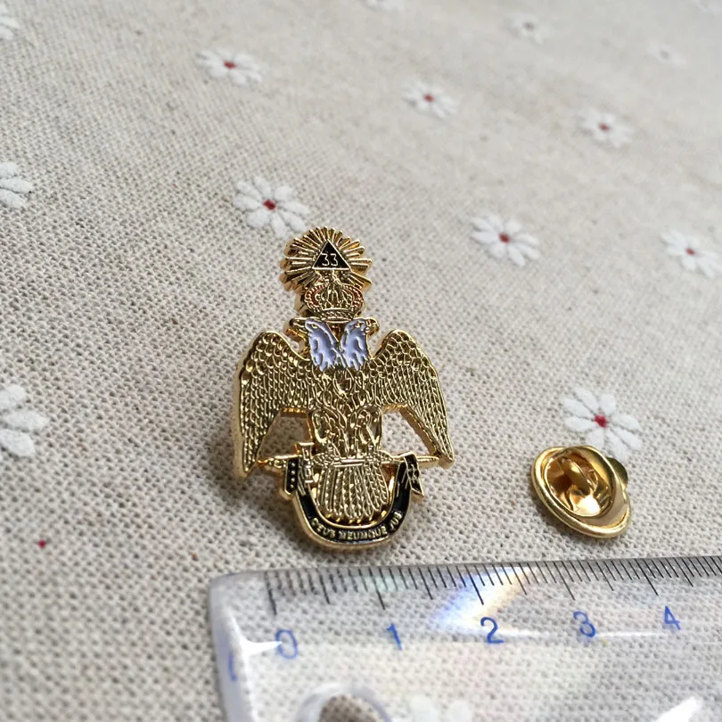Заколка Для лацкана Freemason Masonic Deus Meumque ius 33rd Crown сова, броши и значки качественная отделка новое поступление
Заколка Для лацкана Freemason Masonic Deus Meumque ius 33rd Crown сова, броши и значки качественная отделка новое поступление