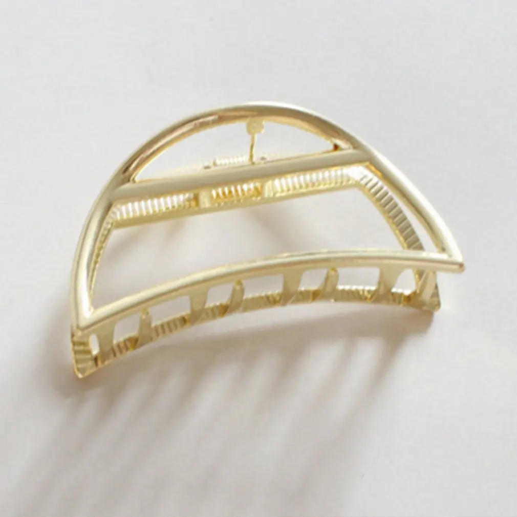 Women Ladies Metal Hair Claw Clamps Hair Clip Large Hair Claw Hair Accessories Female Temperament Accessories
Women Ladies Metal Hair Claw Clamps Hair Clip Large Hair Claw Hair Accessories Female Temperament Accessories