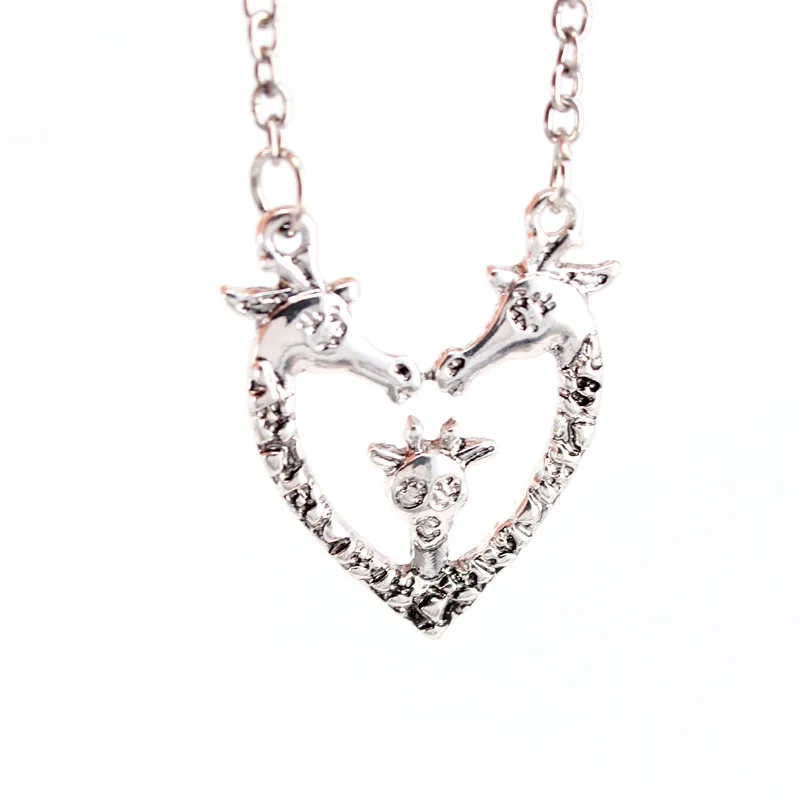 hzew giraffe father mather and Their child pendant necklace heat shape animal neckalces
hzew giraffe father mather and Their child pendant necklace heat shape animal neckalces
