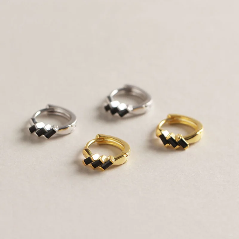 WTLTC 925 пробы серебряные черные серьги-кольца с фианитами для женщин Изящные маленькие серьги-кольца с фианитами серьги-кольца
WTLTC 925 пробы серебряные черные серьги-кольца с фианитами для женщин Изящные маленькие серьги-кольца с фианитами серьги-кольца