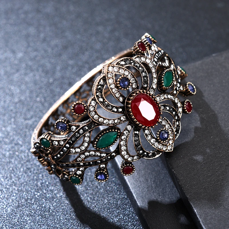 JOYME Brand Designer Crystal Bracelets Bangles Love Big Bracelets for Women Ladies Retro Gold Hand Cuff Bracelet Indian Jewelry
JOYME Brand Designer Crystal Bracelets Bangles Love Big Bracelets for Women Ladies Retro Gold Hand Cuff Bracelet Indian Jewelry