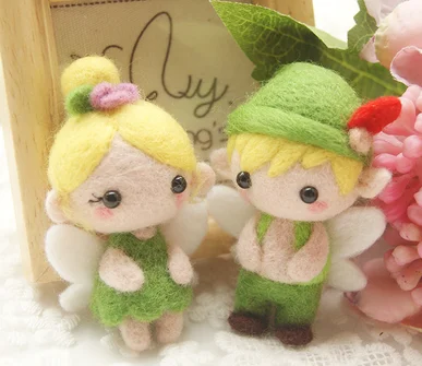 A pair of angelic elves cartoon set wool needlepoint kit wool felt needle felting keychain craft needlecraft DIY handmade
A pair of angelic elves cartoon set wool needlepoint kit wool felt needle felting keychain craft needlecraft DIY handmade