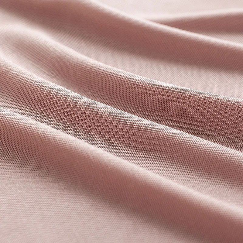 2018 Spring Summer Nature Silk Loose V Collar Lace Real Silk Suspender with A Versatile Base of Silk
2018 Spring Summer Nature Silk Loose V Collar Lace Real Silk Suspender with A Versatile Base of Silk