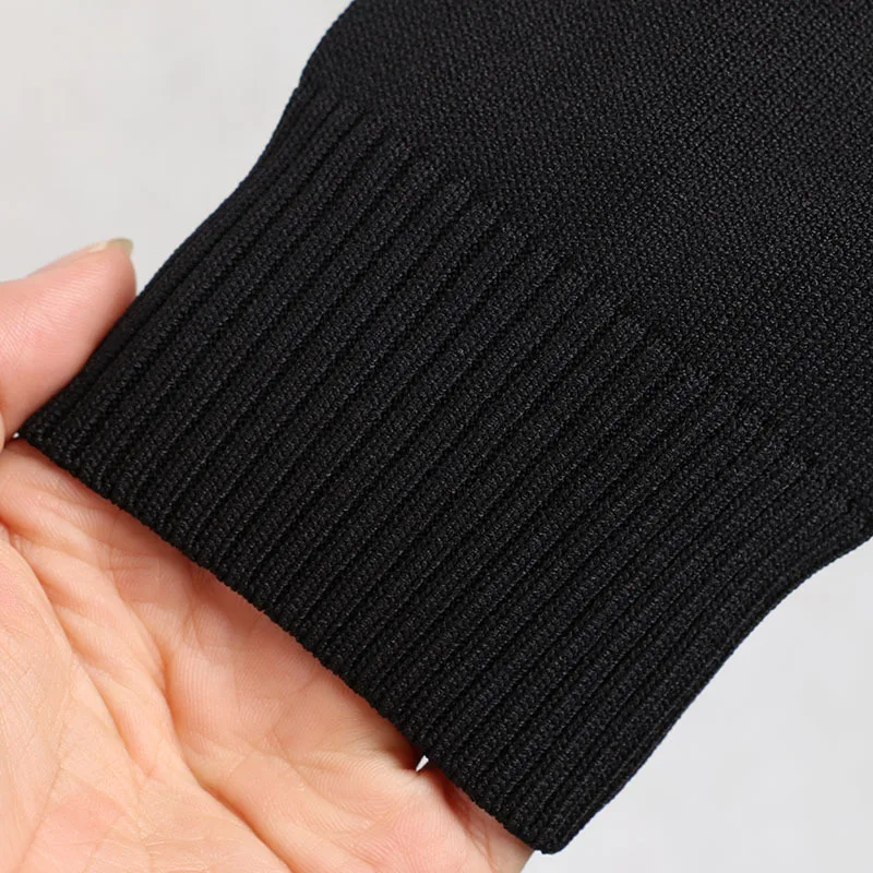 Luxury Designer Brand Knitted Sweater for Women V Neck Stars Rhinestone Beading Cardigan Black White
Luxury Designer Brand Knitted Sweater for Women V Neck Stars Rhinestone Beading Cardigan Black White