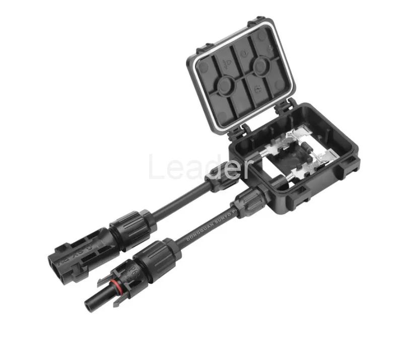 5 pcs/lot hot selling Solar Module Junction Box 2 Rails Junction Combiner Box with Cable and IP67 PV Connector for Solar Panel
5 pcs/lot hot selling Solar Module Junction Box 2 Rails Junction Combiner Box with Cable and IP67 PV Connector for Solar Panel