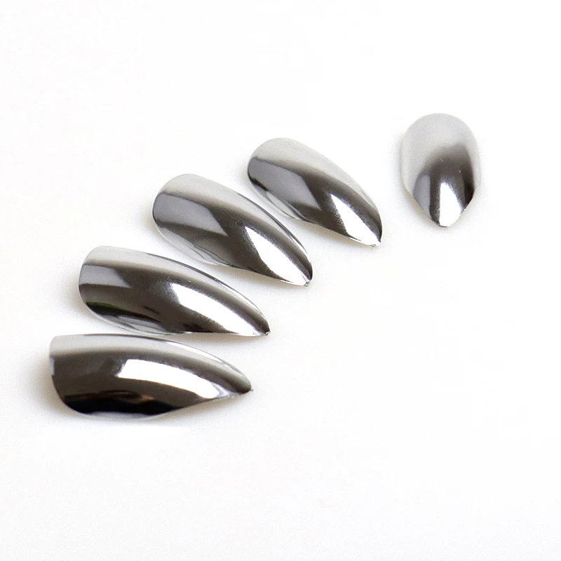 24pc Metallic Mirror False Nail Tips Stiletto Faux Ongles Artificial Metal Plating Medium Full Cover Sliver Punk Style Fake Nail
24pc Metallic Mirror False Nail Tips Stiletto Faux Ongles Artificial Metal Plating Medium Full Cover Sliver Punk Style Fake Nail