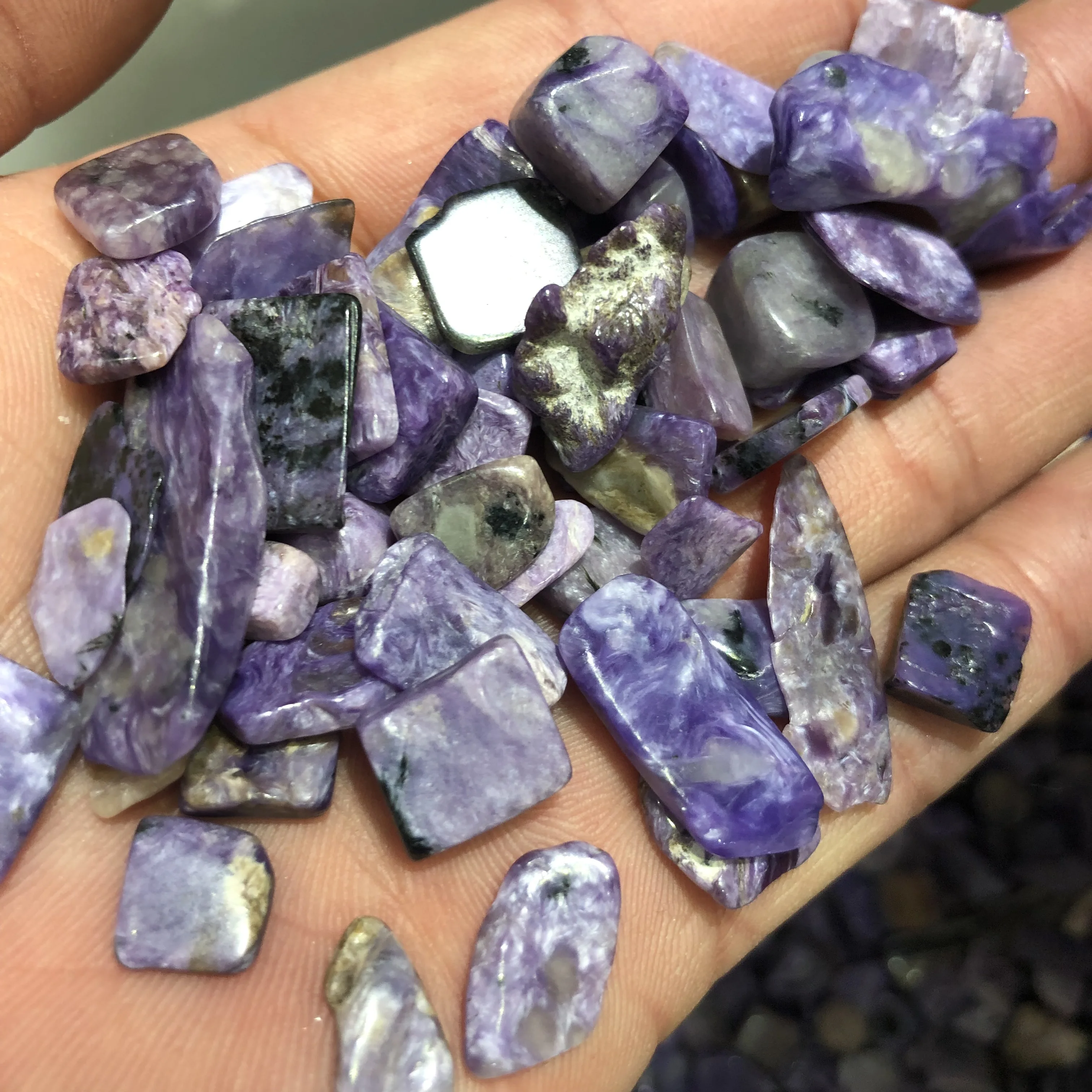 100 г натуральный tombado pedra de cristal roxo charoite Charoite cura|Камни| |