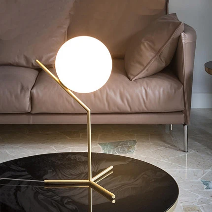 modern Nordic glass ball bubble iron herringbone branch table lamp Bedroom bedside glass table lamp
modern Nordic glass ball bubble iron herringbone branch table lamp Bedroom bedside glass table lamp