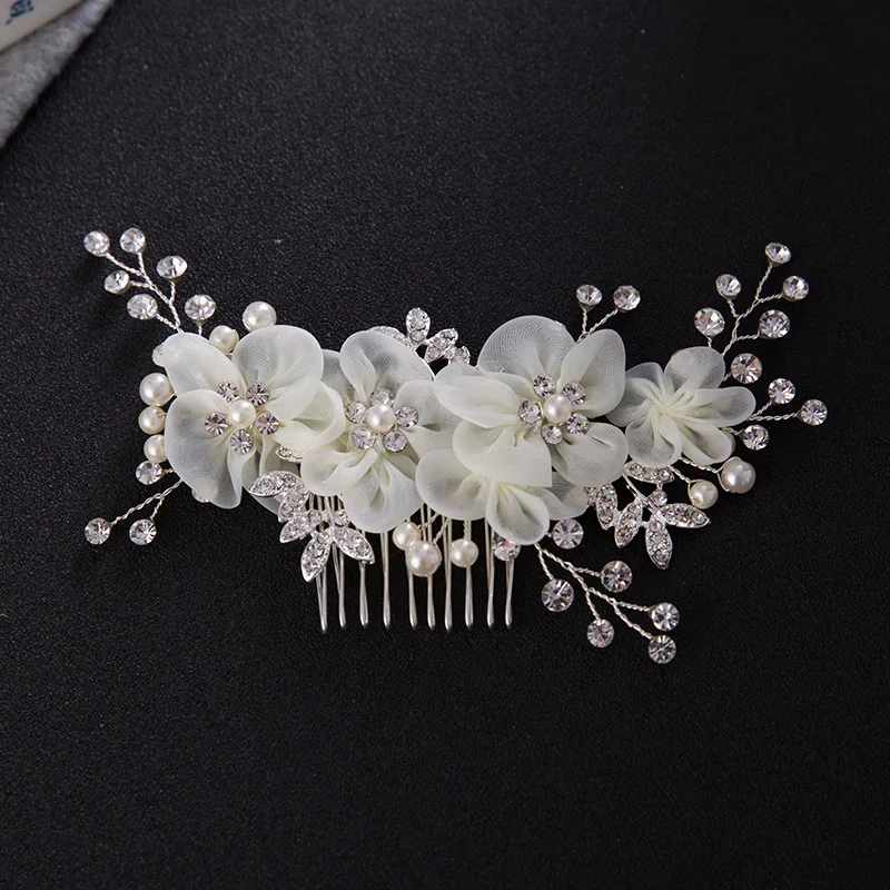 SLBRIDAL Rhinestones Crystal White and Red Yarn Flower Pearls Wedding Hair Comb Bridal Hair piece Hair accessories Bridesmaids
SLBRIDAL Rhinestones Crystal White and Red Yarn Flower Pearls Wedding Hair Comb Bridal Hair piece Hair accessories Bridesmaids