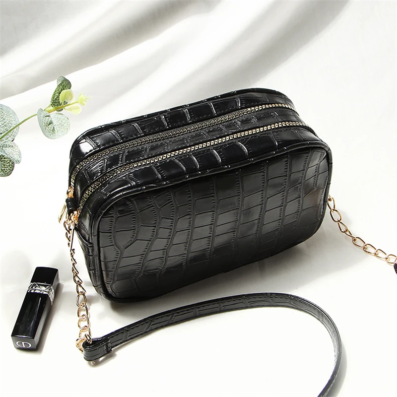 BARHEE Brand Women Handbag PU Leather Crocodile Pattern Crossbody Double Zipper Chains Shoulder Bag Small Fashion Flap
BARHEE Brand Women Handbag PU Leather Crocodile Pattern Crossbody Double Zipper Chains Shoulder Bag Small Fashion Flap