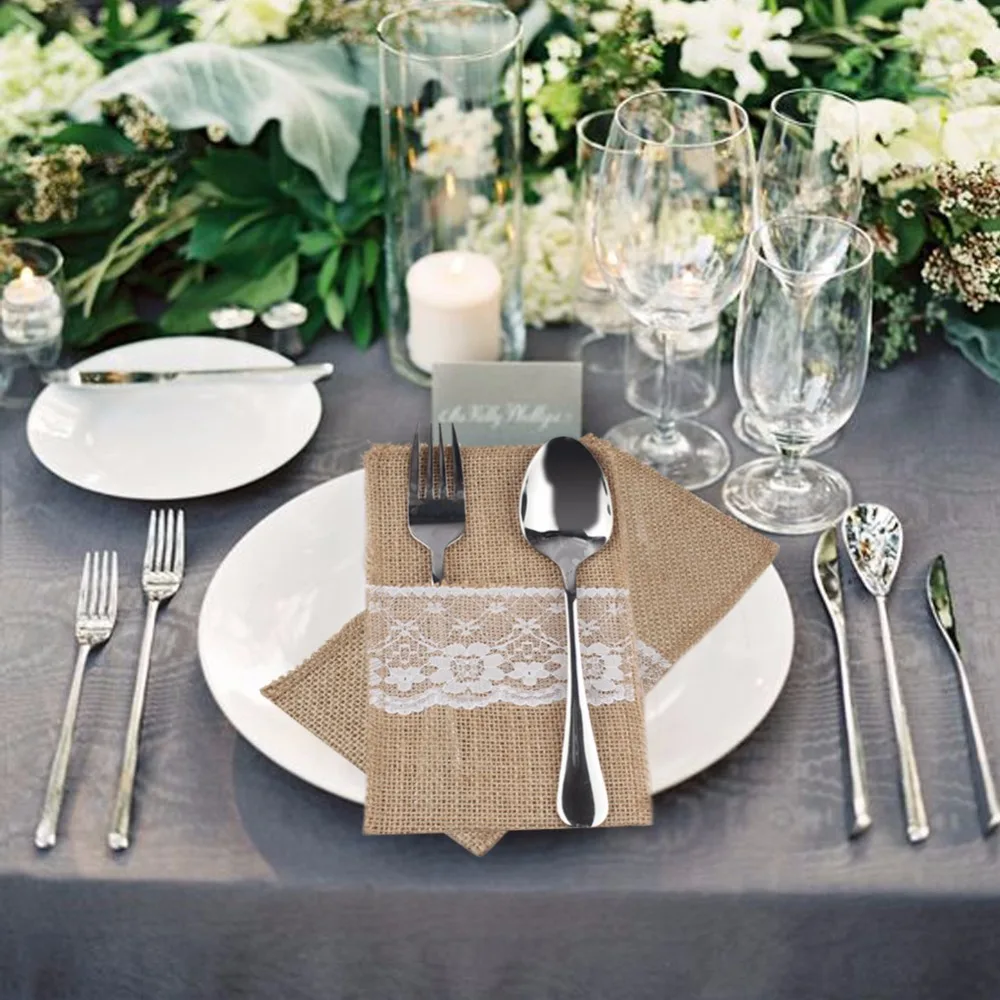 10PC Fashion Rustic Vintage Wedding Lace Tableware Pouch Fork Knife Holder Pocket Jute Burlap Wedding Party DIY Table Decoration
10PC Fashion Rustic Vintage Wedding Lace Tableware Pouch Fork Knife Holder Pocket Jute Burlap Wedding Party DIY Table Decoration