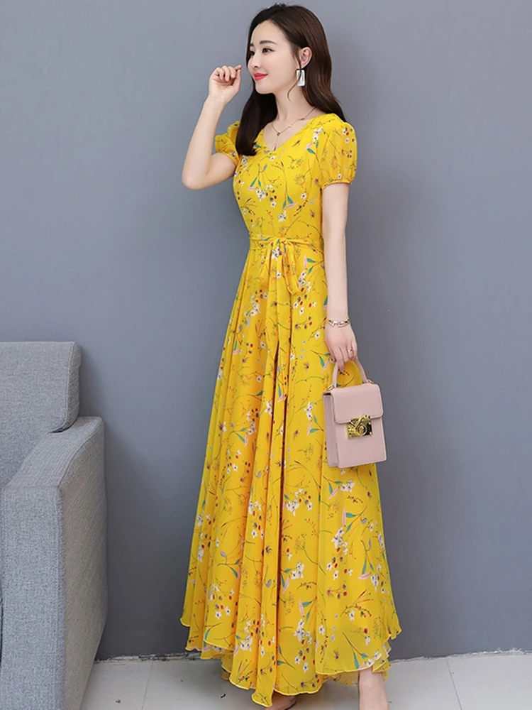 2019 summer new temperament short-sleeved v-neck chiffon floral dress women's printing long paragraph large beach dress JQ775
2019 summer new temperament short-sleeved v-neck chiffon floral dress women's printing long paragraph large beach dress JQ775
