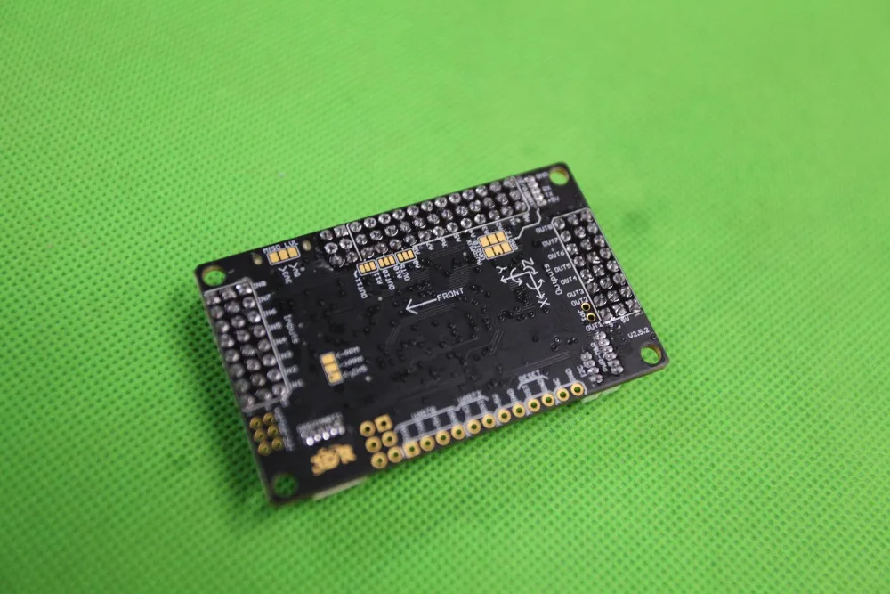 3DR APM2.6 ArduPilot Mega 2,6 плата контроллера полета с внешним компасом APM с штифтами и защитным чехлом черного цвета
3DR APM2.6 ArduPilot Mega 2,6 плата контроллера полета с внешним компасом APM с штифтами и защитным чехлом черного цвета