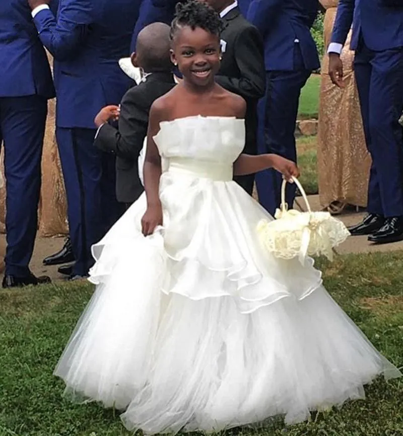 African Children Wedding Party Dress Strapless A-line Flower Girl Dresses Long Ivory Tulle Prom kids Gown Pageant Girl Dresses
African Children Wedding Party Dress Strapless A-line Flower Girl Dresses Long Ivory Tulle Prom kids Gown Pageant Girl Dresses