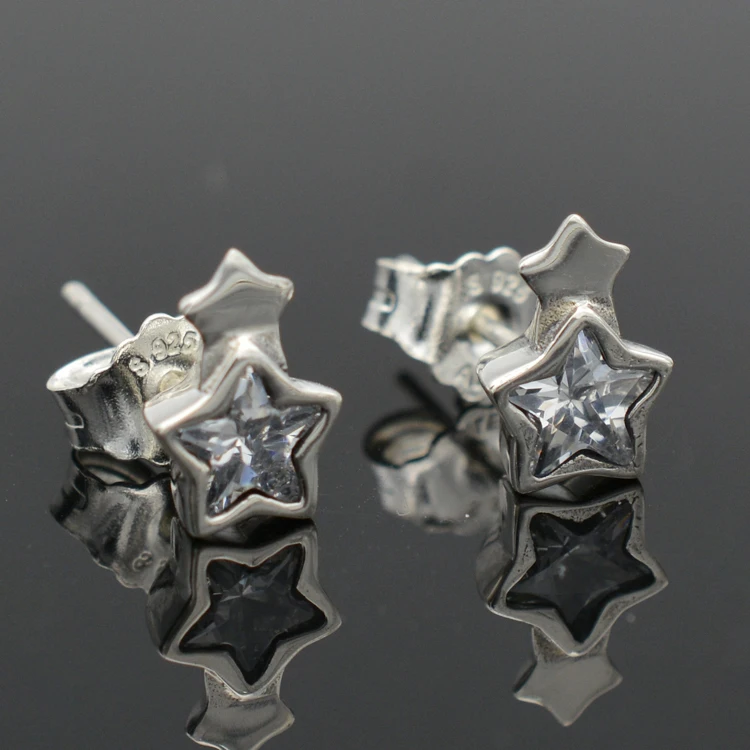 Fashion Design Earrings Transparent Zircon CZ Star Earrings Female Ornaments Christmas Gifts Gifts for Female Couples
Fashion Design Earrings Transparent Zircon CZ Star Earrings Female Ornaments Christmas Gifts Gifts for Female Couples