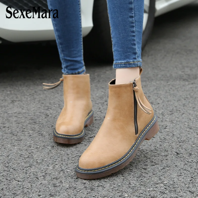 Women Winter Ankle Boots tassel Round Toe Leather Woman Martin Boots Autumn Female Warm Casual Ladies Flat Platform Shoes
Women Winter Ankle Boots tassel Round Toe Leather Woman Martin Boots Autumn Female Warm Casual Ladies Flat Platform Shoes