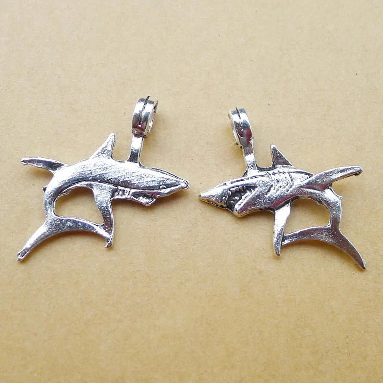 50pcs Charm shark pendant 32*40mm 4.8g Antique silver Handmade Jewelry Making DIY Supplies European Alloy accessories Hot
50pcs Charm shark pendant 32*40mm 4.8g Antique silver Handmade Jewelry Making DIY Supplies European Alloy accessories Hot