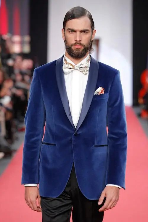 2017 Latest Coat Pant Designs Royal Blue Velvet Men Suit Formal Slim Fit 2 Piece Suits Custom Groom Fashion Prom Tuxedo Vestidos
2017 Latest Coat Pant Designs Royal Blue Velvet Men Suit Formal Slim Fit 2 Piece Suits Custom Groom Fashion Prom Tuxedo Vestidos