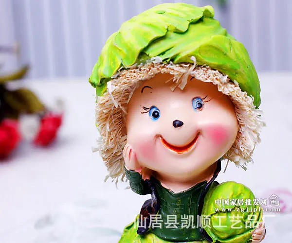 Spot wholesale and retail cabbage couple sets of two colored resin hanging foot doll YG-9821
Spot wholesale and retail cabbage couple sets of two colored resin hanging foot doll YG-9821