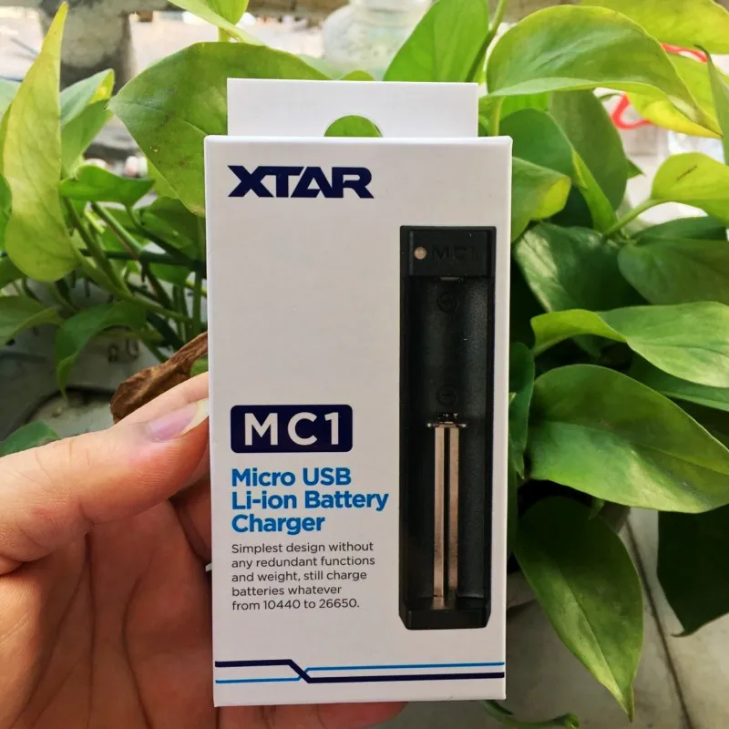 Оригинальное интеллектуальное зарядное устройство XTAR MC1 USB для литиевых батарей