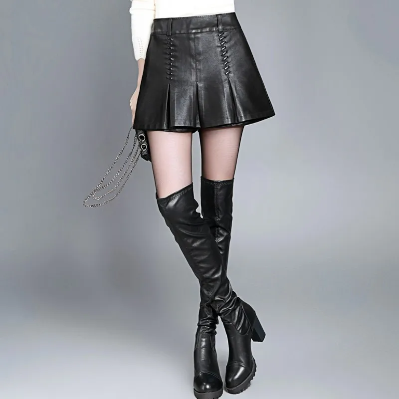 Vrouwen Damskie Spodenki Women Autumn Winter Hiver A Line High Waist Loose Rok Couro Pu Leather corto Shorts Trousers
Vrouwen Damskie Spodenki Women Autumn Winter Hiver A Line High Waist Loose Rok Couro Pu Leather corto Shorts Trousers