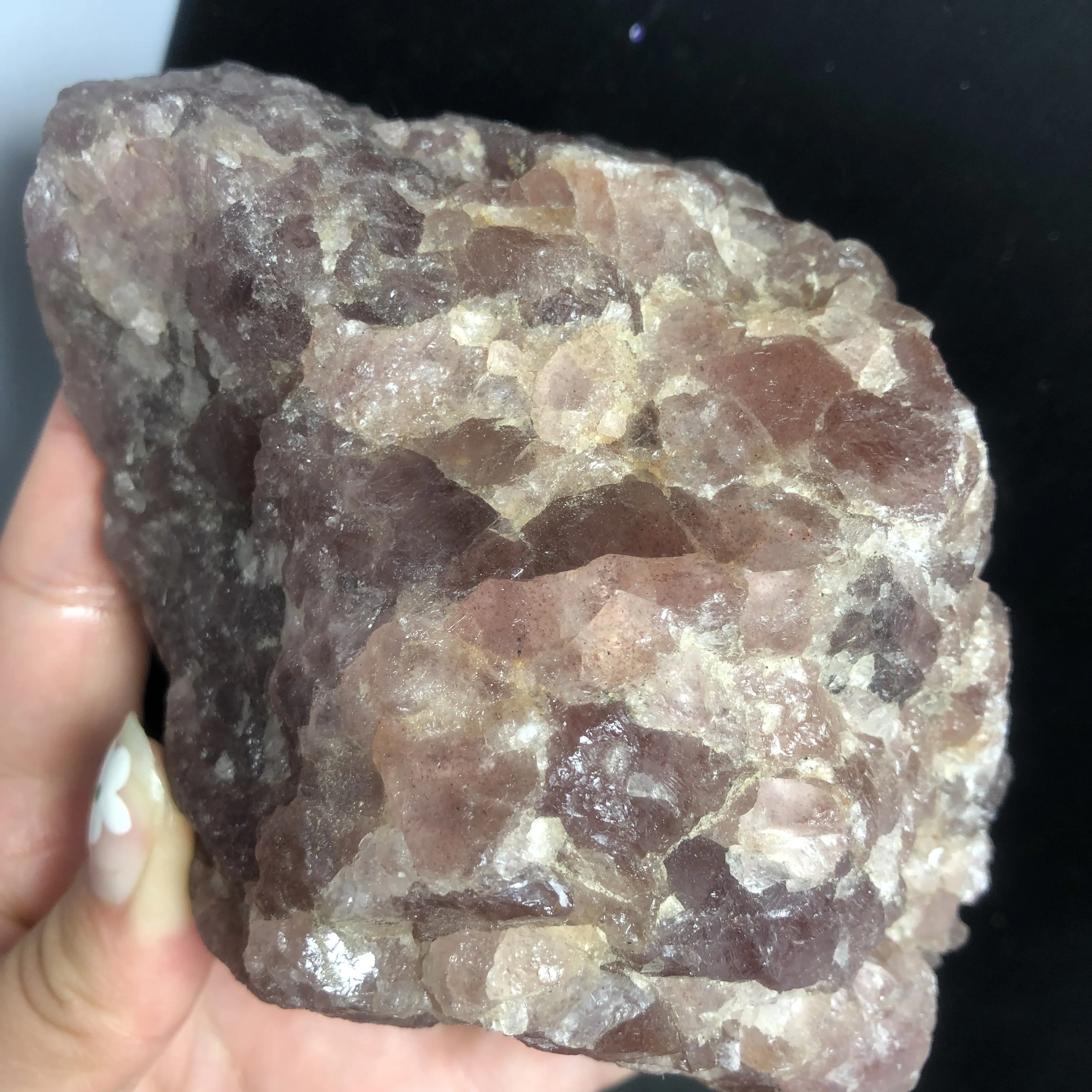 Natural strawberry crystal stone, the original rough quartz stone crafts decorative stone therapy
Natural strawberry crystal stone, the original rough quartz stone crafts decorative stone therapy