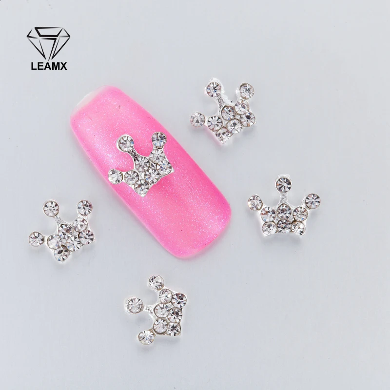 10 PCS/bag Nail Art Decorations 3D Rhinestone Crown Shaped Charm Alloy Flower Sticker Sparkling Rhinestone Nail Supplies
10 PCS/bag Nail Art Decorations 3D Rhinestone Crown Shaped Charm Alloy Flower Sticker Sparkling Rhinestone Nail Supplies