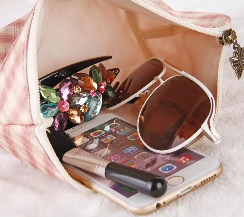 Valink 2020 New Makeup Case Pouch Toiletry Wash Organizer Make Up Bag Portable Travel Cosmetic Bags Trousse Maquillage Femme
Valink 2020 New Makeup Case Pouch Toiletry Wash Organizer Make Up Bag Portable Travel Cosmetic Bags Trousse Maquillage Femme