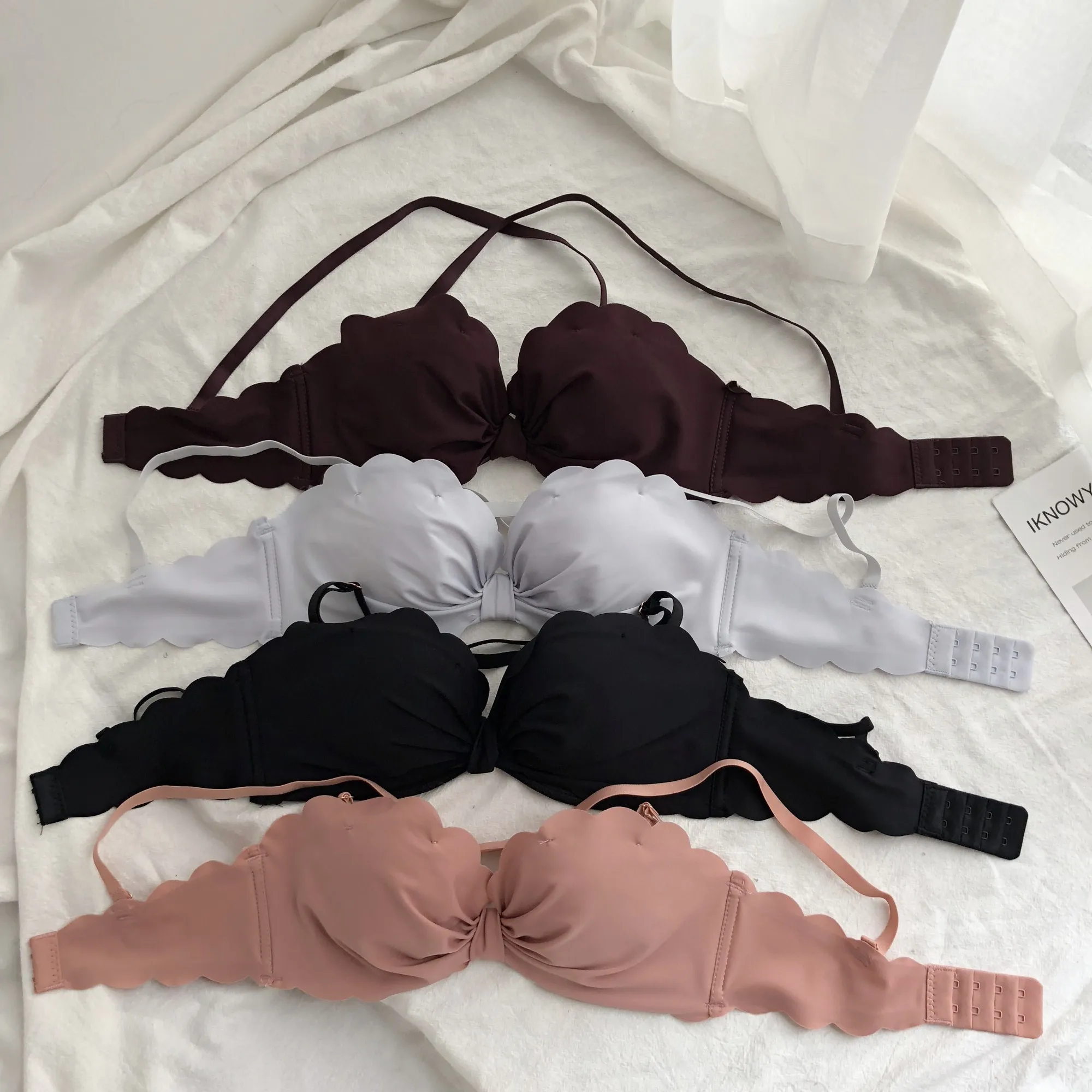 Spring summer Sexy Lingerie Push Up Bra For Women breathable Seamless small chest student girl Bra party dress wedding bra
Spring summer Sexy Lingerie Push Up Bra For Women breathable Seamless small chest student girl Bra party dress wedding bra