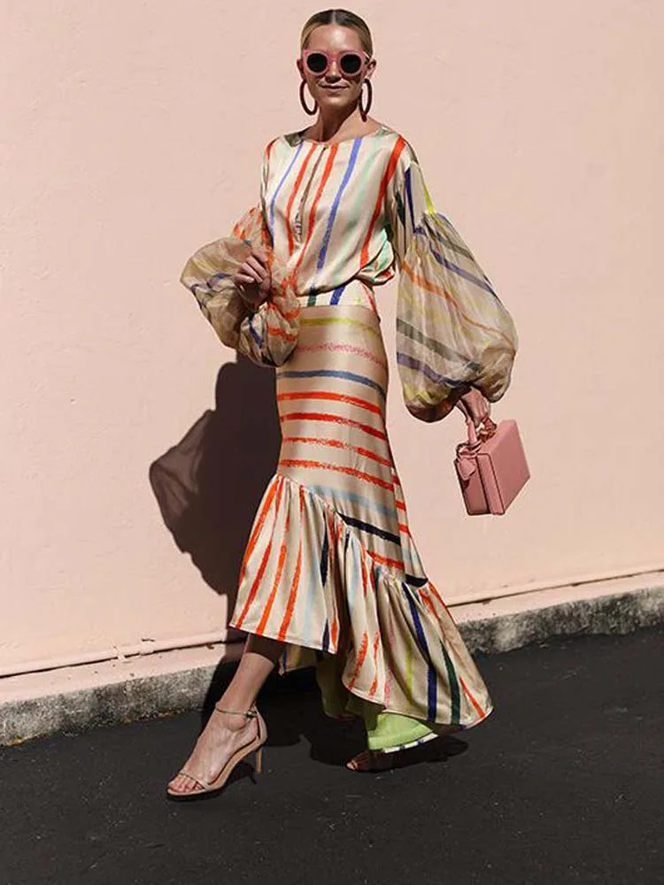 2019 autumn winter rainbow stripe print long dress puff Lantern sleeve dress round neck two-piece set dress
2019 autumn winter rainbow stripe print long dress puff Lantern sleeve dress round neck two-piece set dress