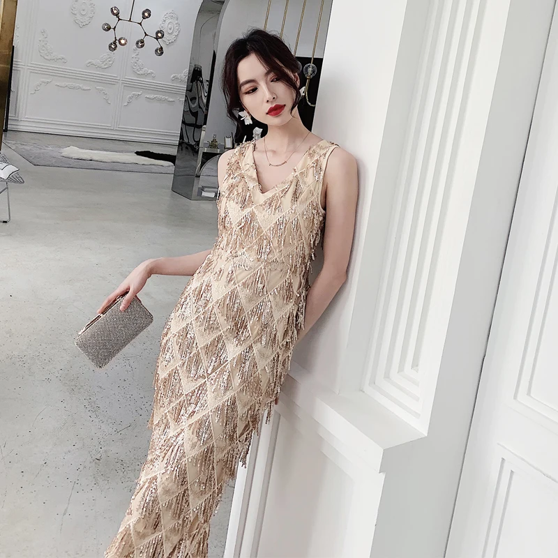2021 Sexy V-neck Tassel Sequin Sleeveless Gray Evening Dress Women Elegant Long Evenning Party Dress LF460
2021 Sexy V-neck Tassel Sequin Sleeveless Gray Evening Dress Women Elegant Long Evenning Party Dress LF460