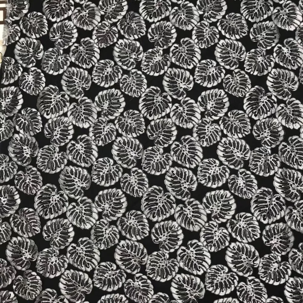 New pattern 5yards/bag st547# Silver gray leaves Sequins tulle mesh lace fabric for bridal wedding dress/sawing
New pattern 5yards/bag st547# Silver gray leaves Sequins tulle mesh lace fabric for bridal wedding dress/sawing