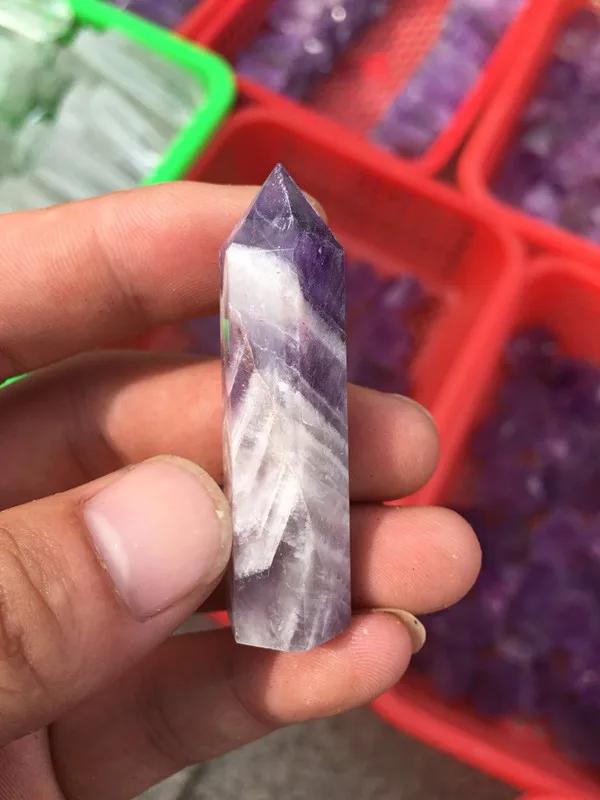 Natural crystal fantasy amethyst pillar crystal single pointed six-prism point, magic wand
Natural crystal fantasy amethyst pillar crystal single pointed six-prism point, magic wand
