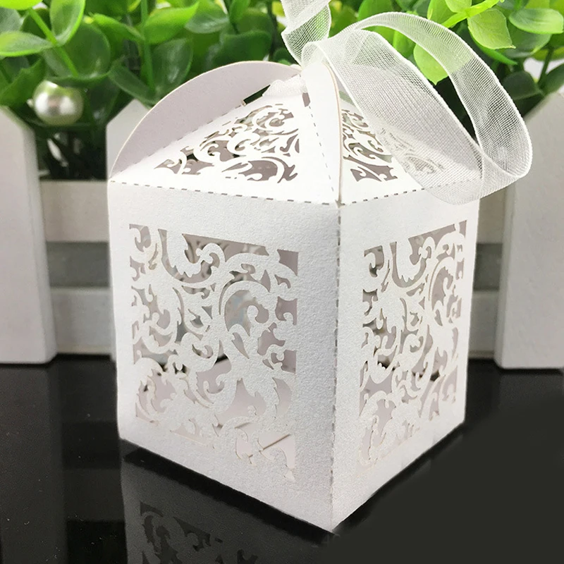 50pcs Delicate Laser Cut Candy Box for Festival Party Candy Gift Box for Wedding Banquet Romantic Wedding Decoration
50pcs Delicate Laser Cut Candy Box for Festival Party Candy Gift Box for Wedding Banquet Romantic Wedding Decoration