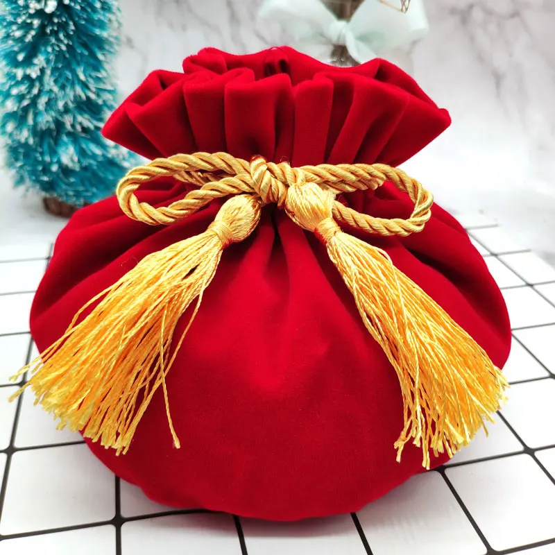 Red Round Bottom With Tassel Velvet Bag With Gold Tassel Drawstring Packaging Pouch Bags Jewelry Gift Packing Wedding CandyBags
Red Round Bottom With Tassel Velvet Bag With Gold Tassel Drawstring Packaging Pouch Bags Jewelry Gift Packing Wedding CandyBags