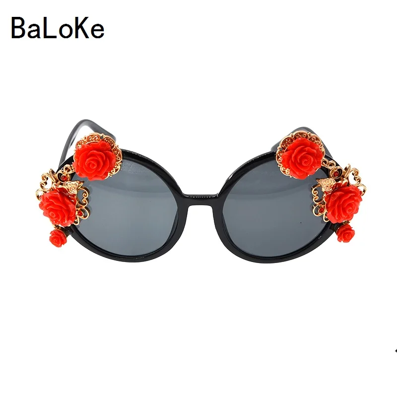 Fashion Baroque Retro Sunglasses Summer Beach Vintage Black Sunglasses Red Rose Sunglasses for Women Outdoor Eyes Decoration
Fashion Baroque Retro Sunglasses Summer Beach Vintage Black Sunglasses Red Rose Sunglasses for Women Outdoor Eyes Decoration