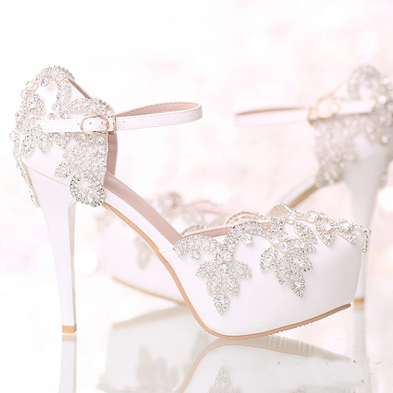 Round Toe Crystal Bride Shoes White Bridal Wedding Dress Shoes with Ankle Straps Platform Formal Dress Shoes Prom Party Pumps
Round Toe Crystal Bride Shoes White Bridal Wedding Dress Shoes with Ankle Straps Platform Formal Dress Shoes Prom Party Pumps