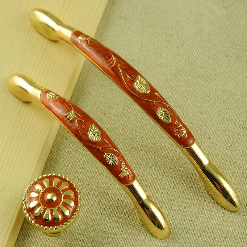 European wardrobe cabinet handle High grade dresser pulls zinc alloy drawer cabinet knob Dressing closet knobs bookcase knob96mm
European wardrobe cabinet handle High grade dresser pulls zinc alloy drawer cabinet knob Dressing closet knobs bookcase knob96mm