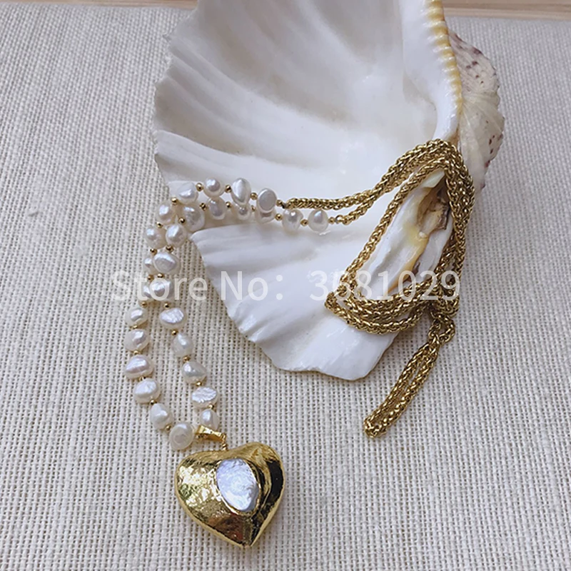 New 2018 European and American gold shine pearl personality simple joker style necklace sweater chain
New 2018 European and American gold shine pearl personality simple joker style necklace sweater chain