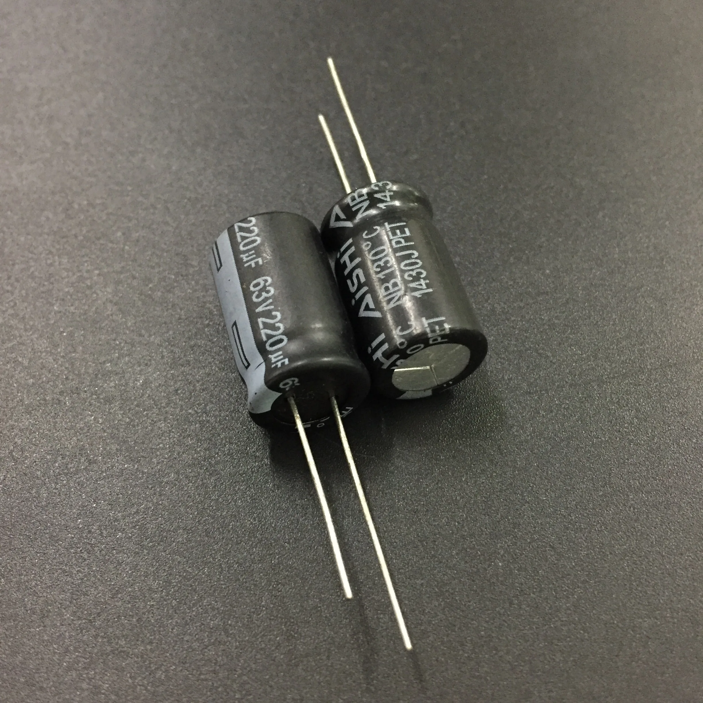 5 шт./50 шт. 220 мкФ 63 в Aishi NB серия 12 5x20 мм Высококачественный 63v220мкф алюминиевый