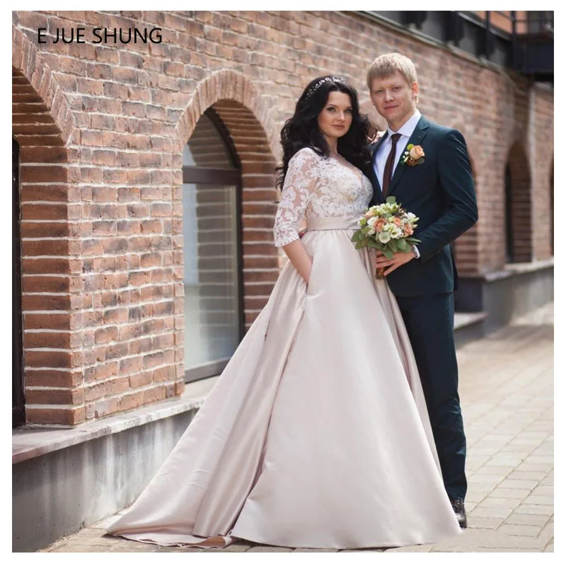 E JUE SHUNG Satin Lace Appliques Luxury Wedding Dresses Half Sleeves Bridal Gowns Sweep Train Robe De Mariage
E JUE SHUNG Satin Lace Appliques Luxury Wedding Dresses Half Sleeves Bridal Gowns Sweep Train Robe De Mariage