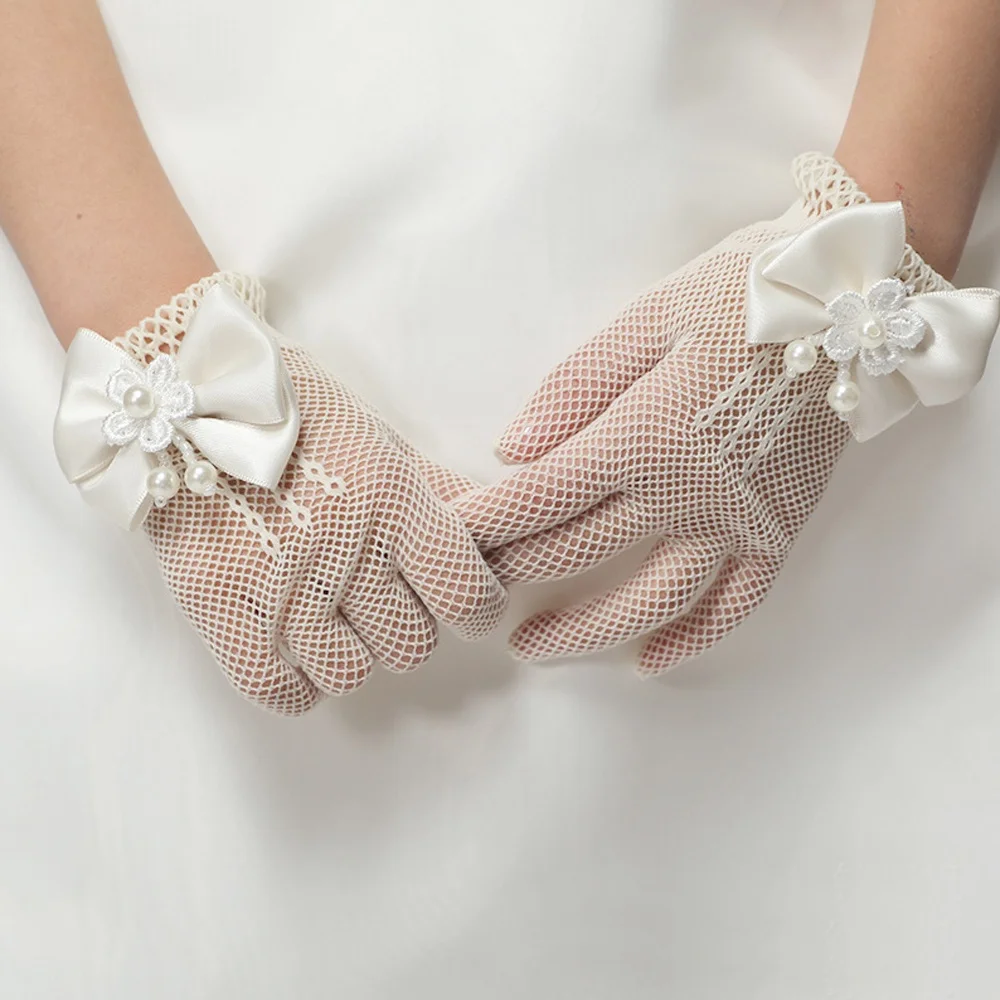 Kids Cream Lace Pearl Fishnet Gloves Communion Flower Girl Party Gloves Children's Glove High Elasticity Mesh Bow Gloves
Kids Cream Lace Pearl Fishnet Gloves Communion Flower Girl Party Gloves Children's Glove High Elasticity Mesh Bow Gloves