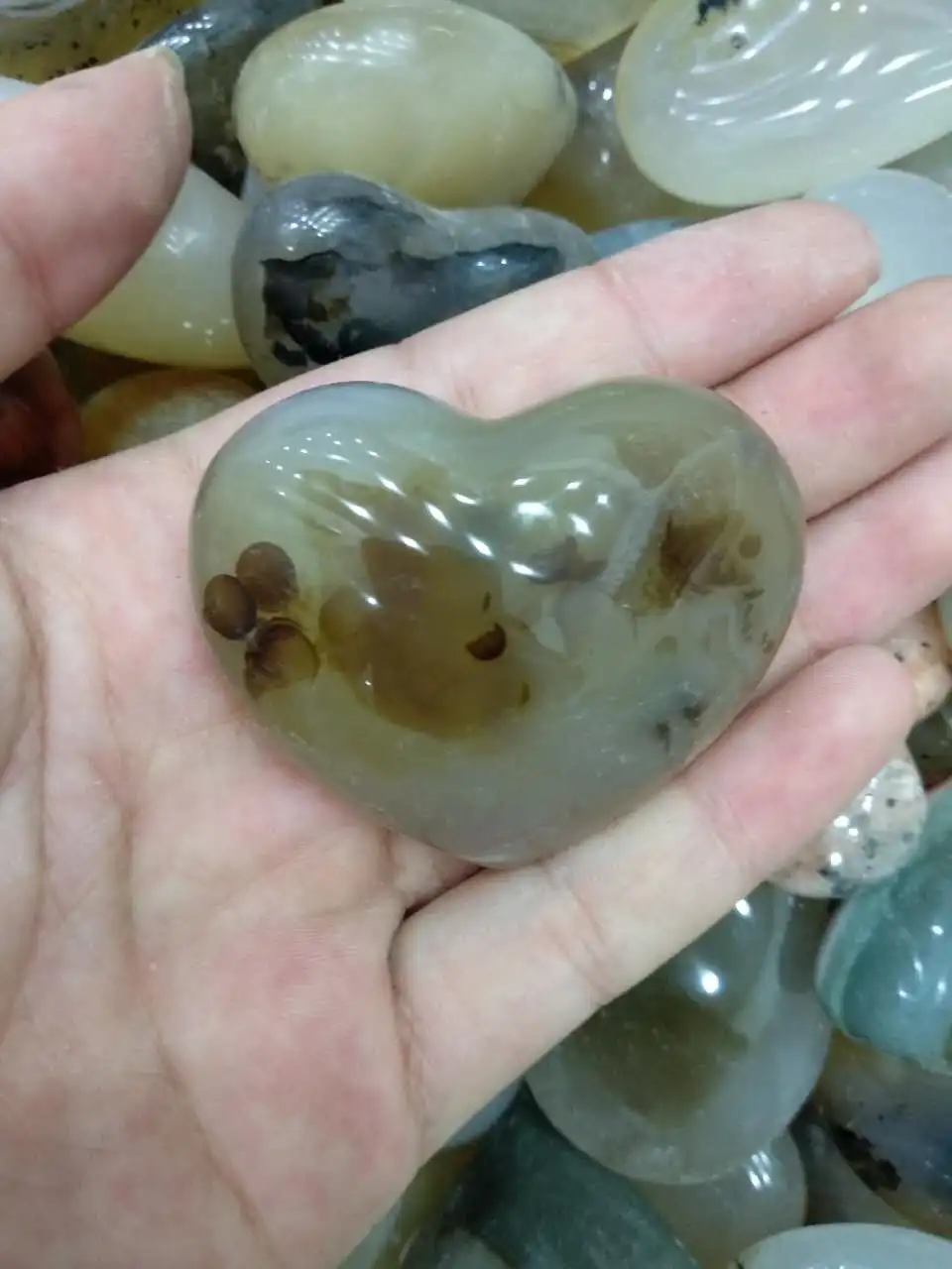 Великолепный редкий сердолик, жеодовый кристалл, кварц, агат, сердце, полированный образец, натуральные камни и минералы
Великолепный редкий сердолик, жеодовый кристалл, кварц, агат, сердце, полированный образец, натуральные камни и минералы